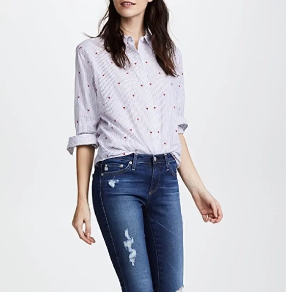 Old Navy small hearts shirt